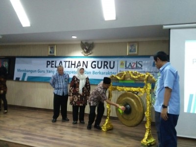 Lazis PLN Latih 100 Guru Honorer di Daerah Terpencil