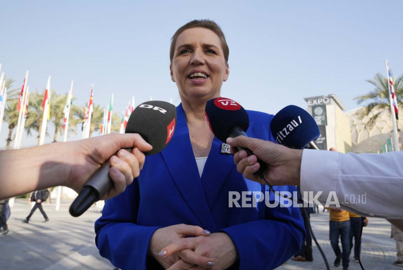 denmark-janji-hibahkan-seluruh-cadangan-artileri-untuk-ukraina