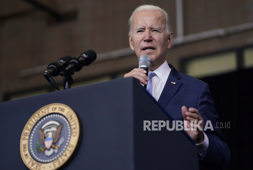 biden-tegaskan-dukungan-ukraina-dengan-pm-baru-inggris-dan-italia