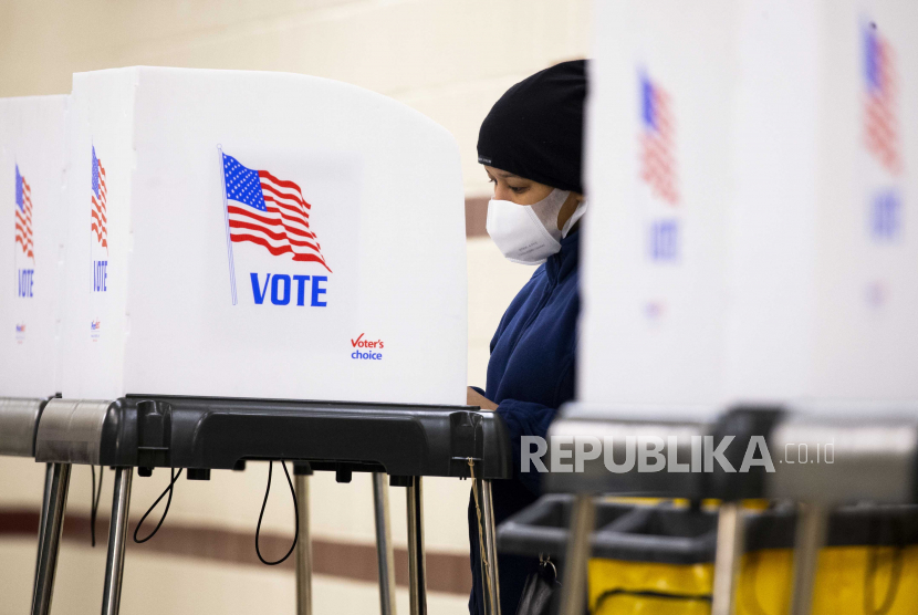 hasil-pemilu-sela-2022-perlihatkan-politik-populis-mulai-tak-laku-di-amerika-serikat