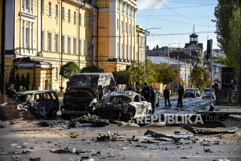 presiden-zelensky-ukraina-sedang-digempur-penjajah