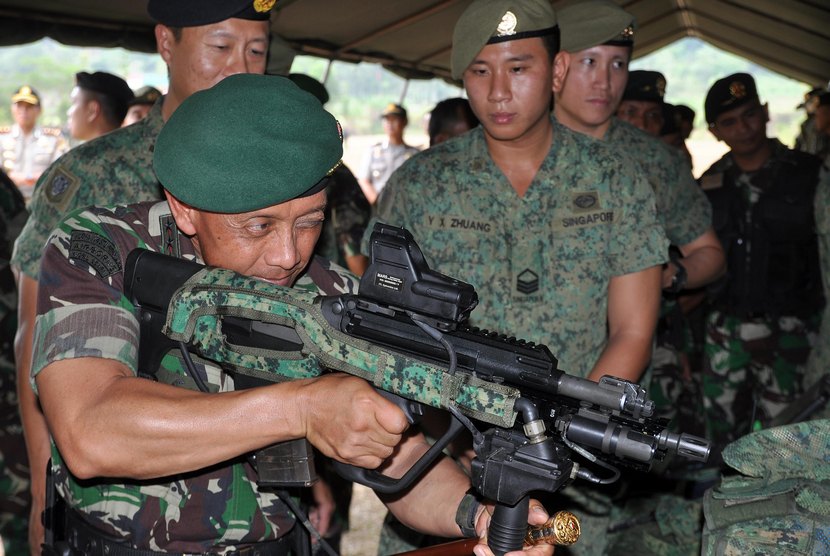 ekstradisi-ditukar-area-militer-tak-masalah-untuk-kepentingan-yang-lebih-besar