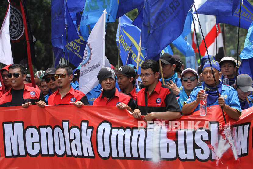 buruh-pendukung-jokowi-akan-demo-besar-tolak-omnibus-law