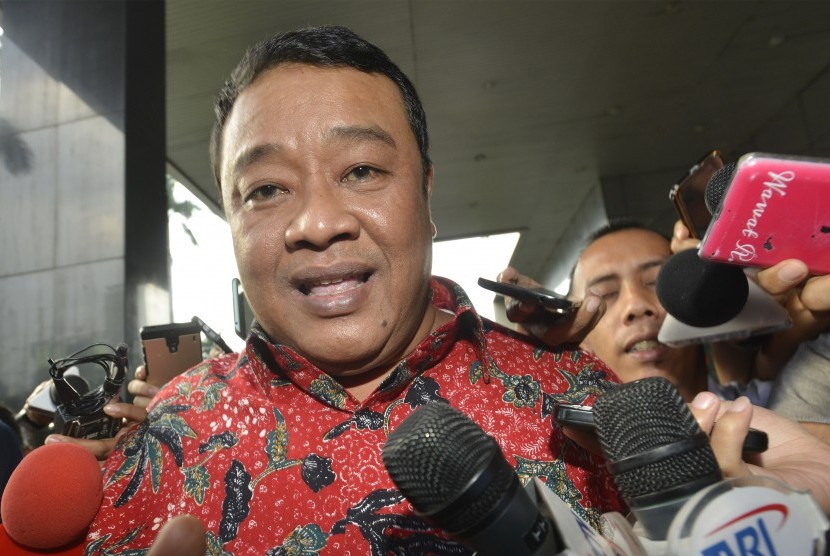 Bestari: Anies-Sandi tak Bisa Ujug-Ujug Batalkan Reklamasi