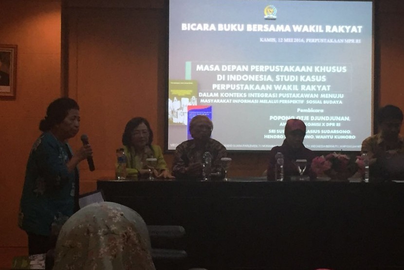 ceu-popong-sepakat-bangun--perpustakaan-wakil-rakyat