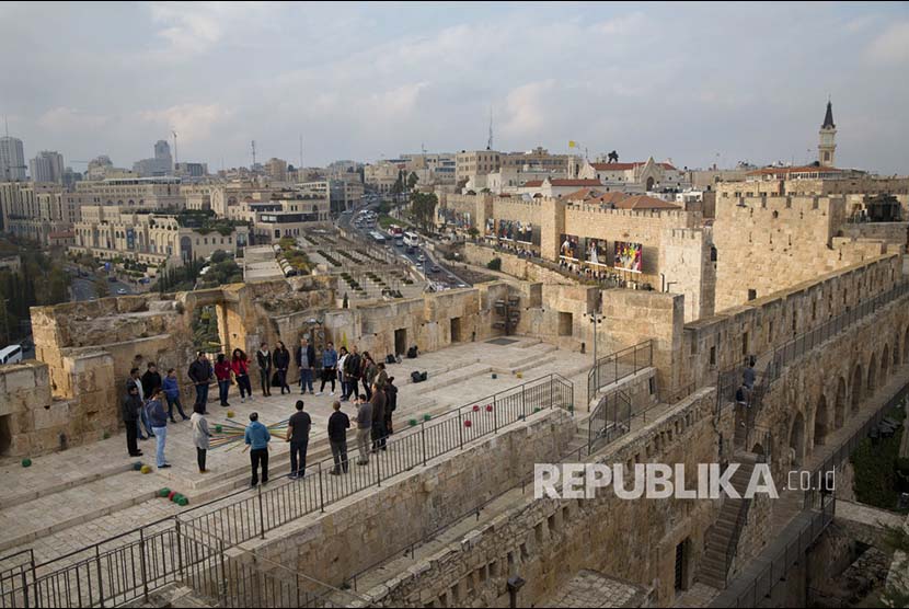 israel-berupaya-hapus-identitas-islam-di-benteng-yerusalem