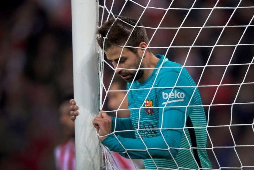 pique-salahkan-wasit-atas-kekalahan-barcelona