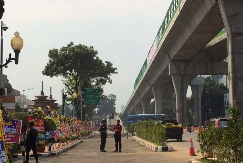 Giliran Banjir Karangan Bunga Serbu Mabes Polri