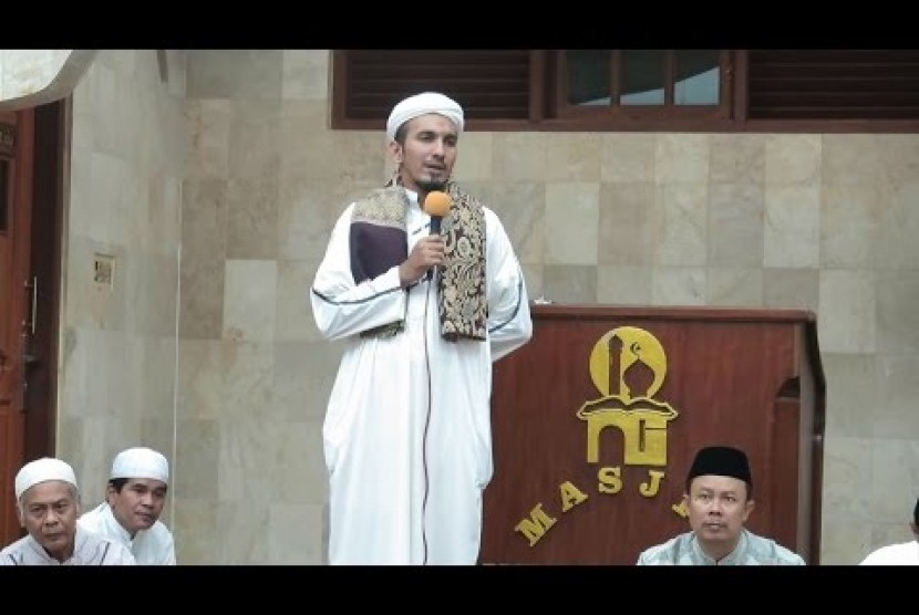 Ketum FPI Ajak Umat Yakini Keberpihakan Allah SWT