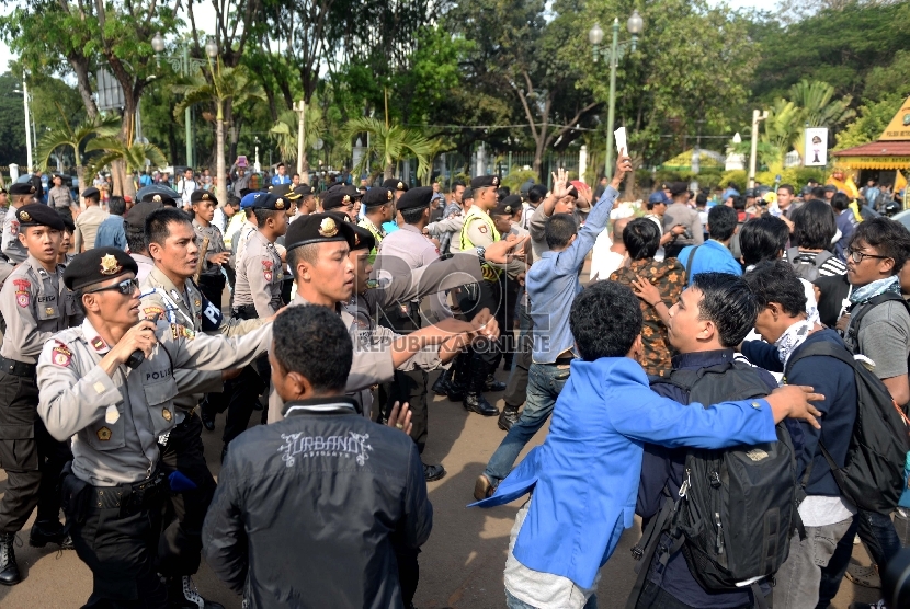 Aksi Demo PMII (19-Oktober-2015)