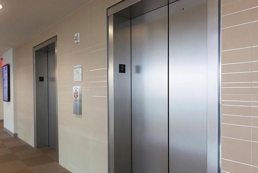 Enam Anggota DPRD Terjebak di Lift Selama Sekitar 2,5 Jam