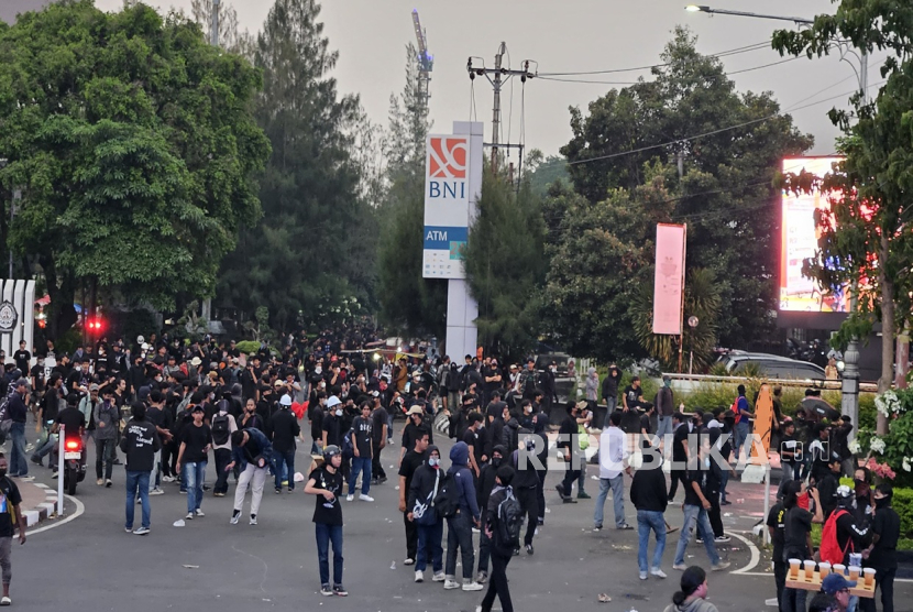 Wartawan Tempo Dibanting Saat Rekam Polisi Tangkap Demonstran May Day di Semarang
