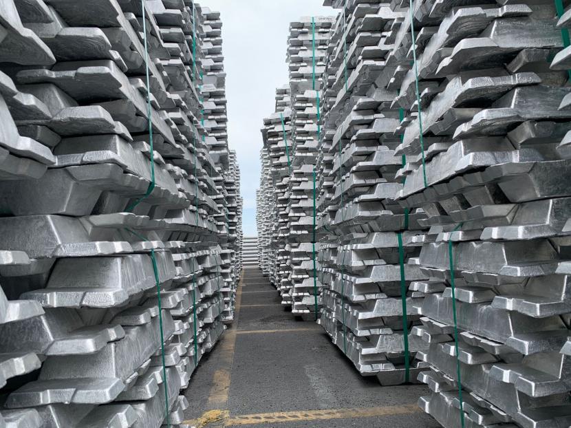 amerika-serikat-pertimbangkan-tarif-200-persen-untuk-aluminium-rusia