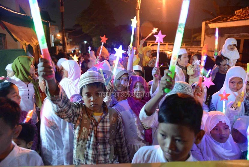 (panas) Polisi tak Mau Warga Lakukan Takbir Keliling!!