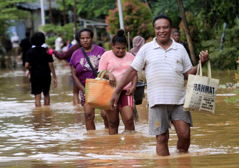 banjir-jayapura-delapan-warga-meninggal