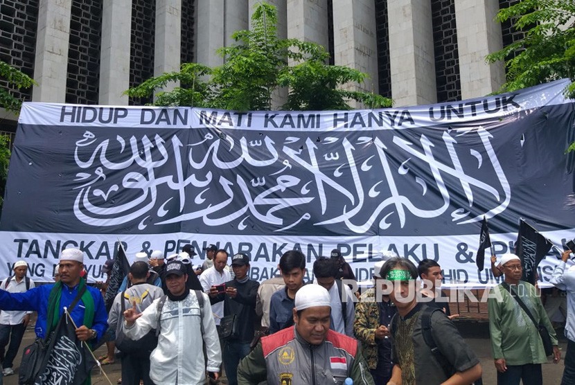 Eggi Sudjana: Yang Tidak Marah Bendera Dibakar Tandanya Keledai