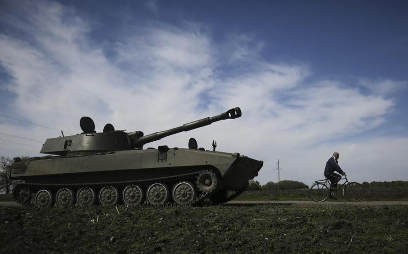 ukraina-terima-rudal-harpoon-dan-meriam-howitzer-dari-denmark-as