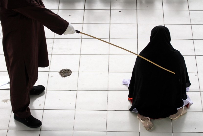 taliban-lakukan-hukuman-cambuk-pertama-sejak-tegakkan-hukum-syariat-islam