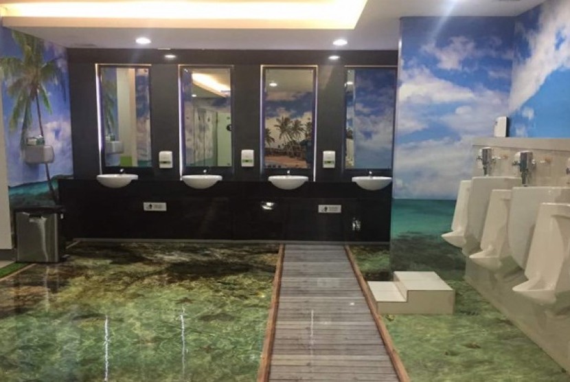 Keren! Ada Toilet 3D di Bandara Sepinggan