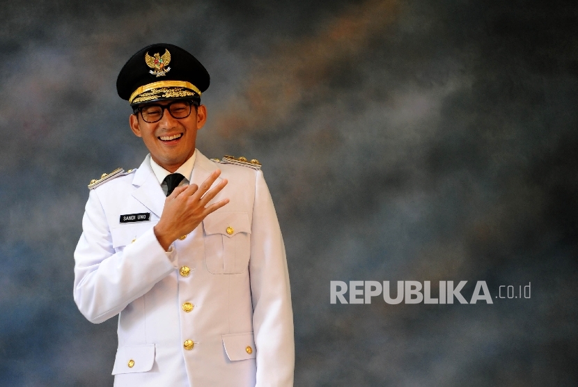 Sandi Sebut Ada Kelebihan 300 Ribu Penerima KJP