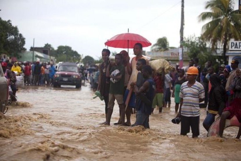 Badai Matthew Renggut 572 Orang, Mayat Tergeletak di Jalanan Haiti