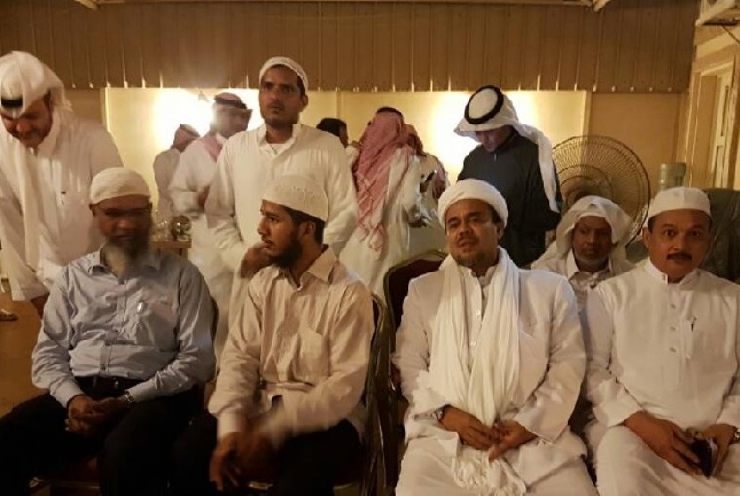 Zakir Naik dan Rizieq, Dua Tokoh yang Diburu Negaranya