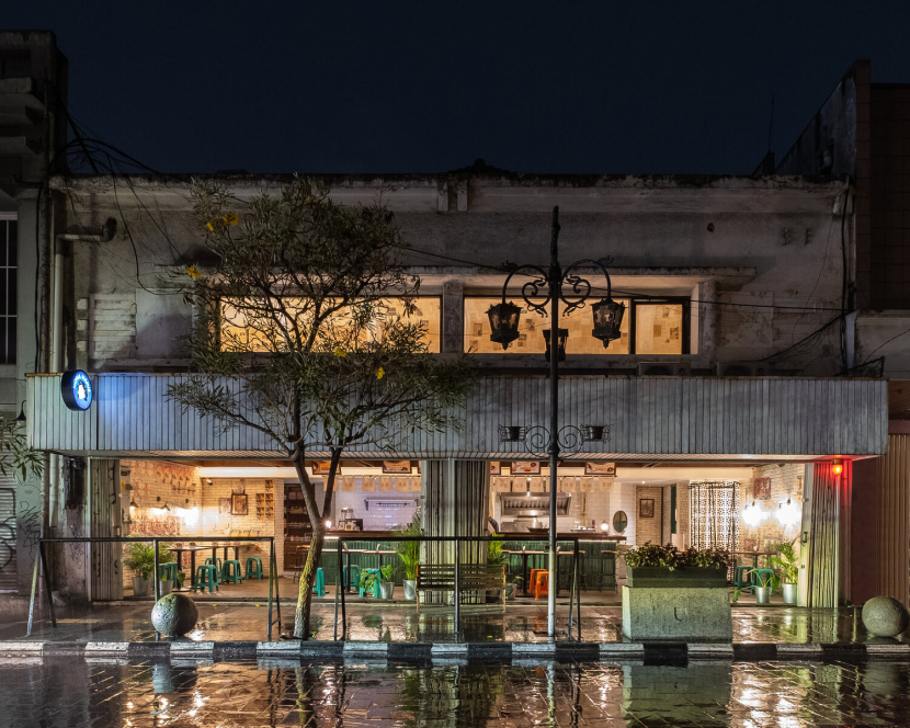 Cafe Aesthetic Yang Sedang Hits Di Kota Bandung, Nyonya Manis