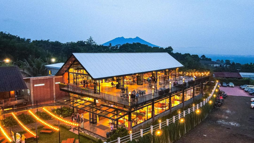 5 Rekomendasi Restoran Dengan Pemandangan Terindah Di Sentul, Bogor