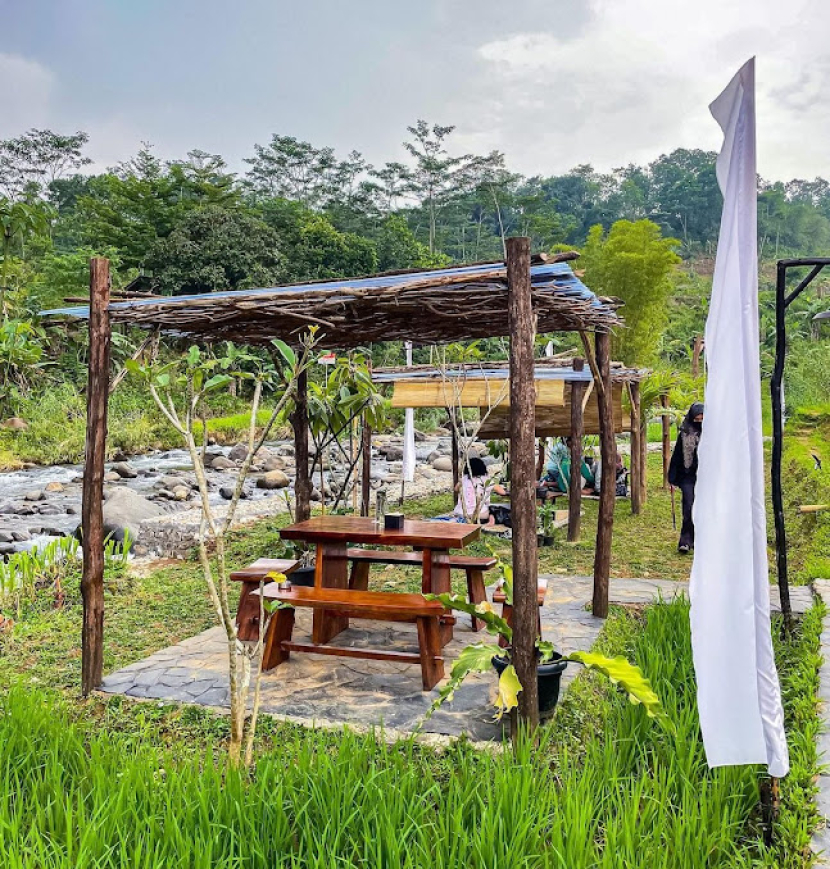 5 Rekomendasi Restoran Dengan Pemandangan Terindah Di Sentul, Bogor