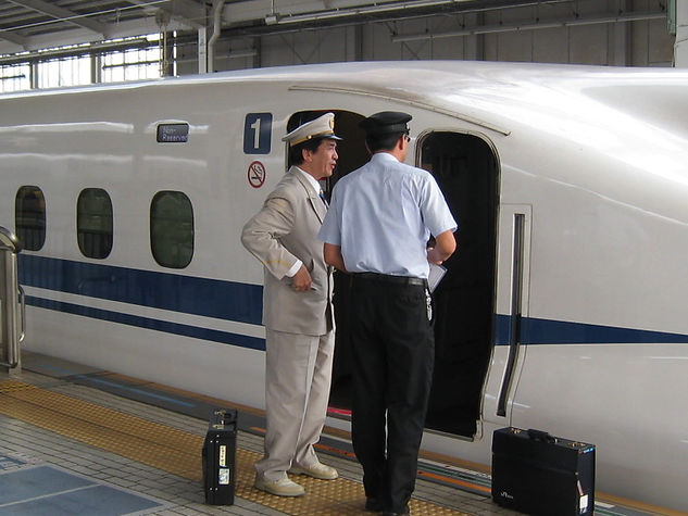 Rugi Kalo Ga Baca! Terungkap, 3 Rahasia Dibalik Keajaiban Shinkansen