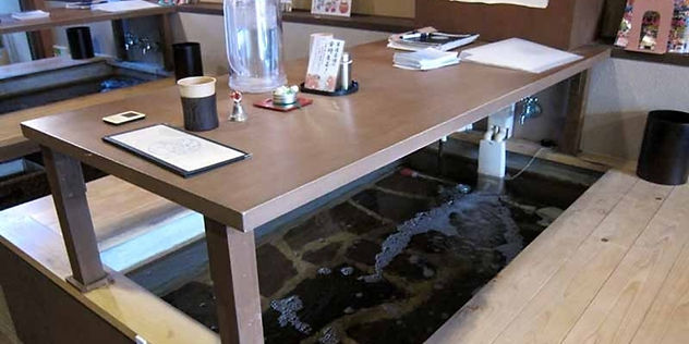 Berendam dan makan enak? Disini nih tempatnya!