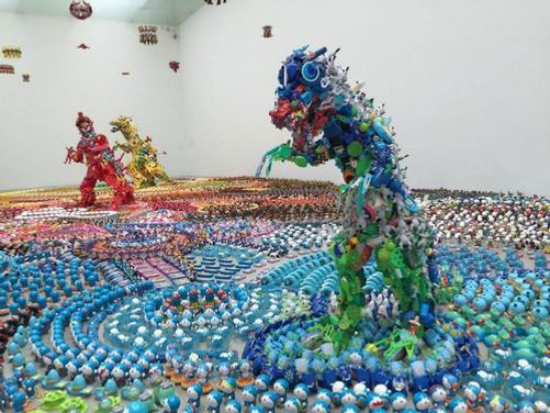 Cool !!! 50.000 Mainan Bekas di Jepang Jadi Karya Seni
