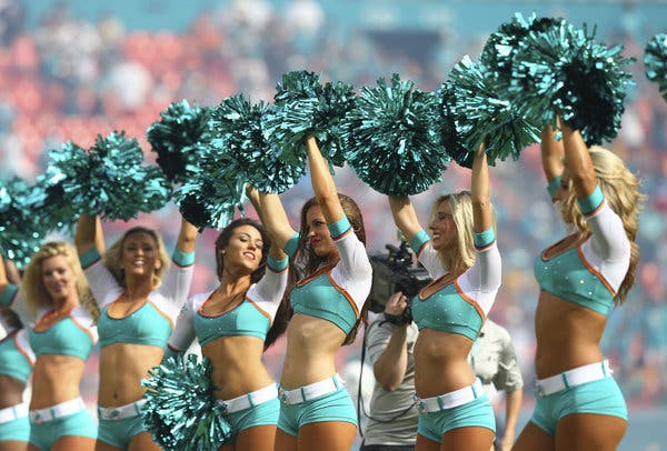 Sarat dengan pelecehan, berikut sisi gelap nan menyedihkan para Cheerleader di NFL
