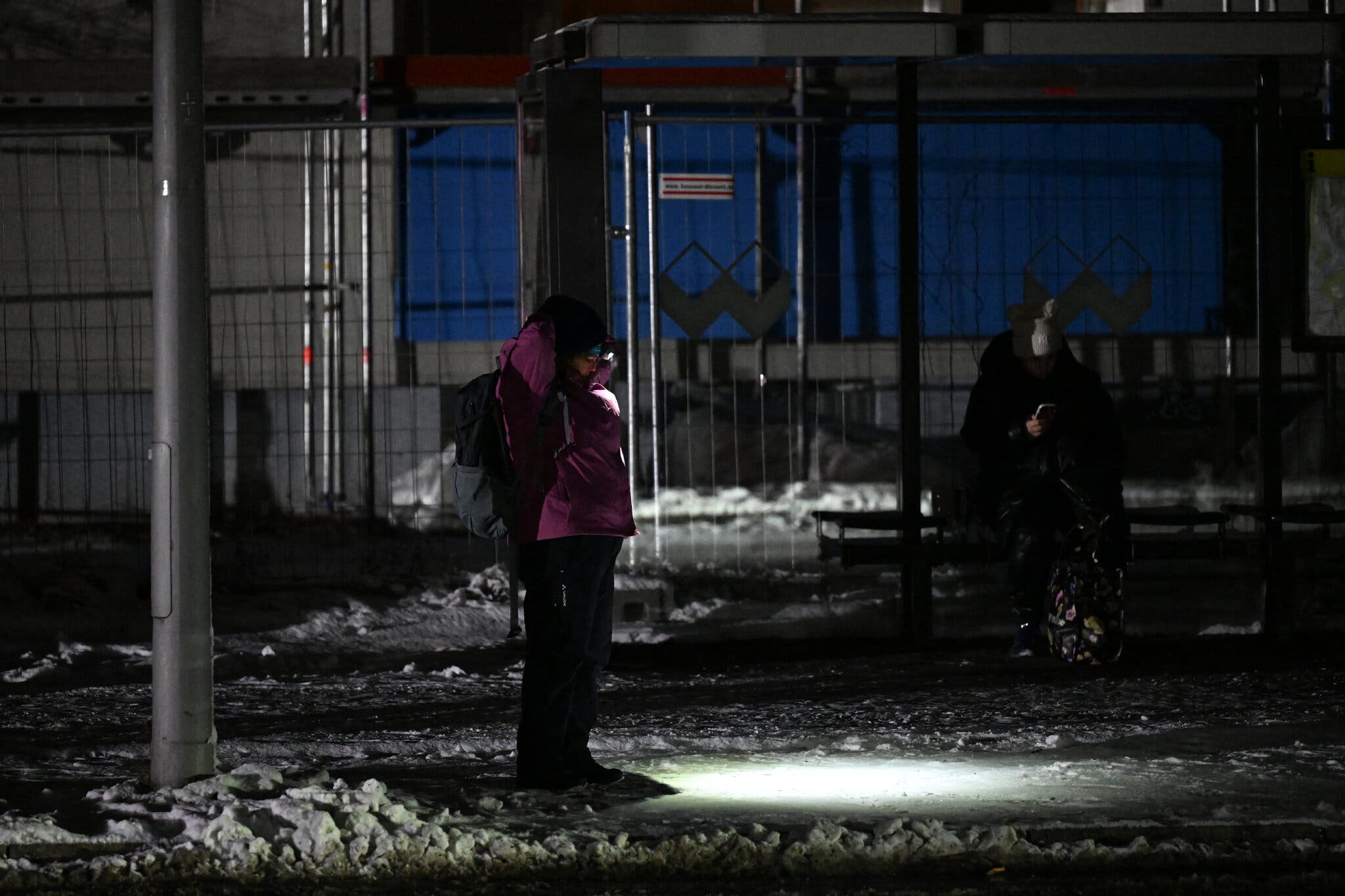 1000-in-berlin-go-days-without-power--cellservice-after-cables-on-fire