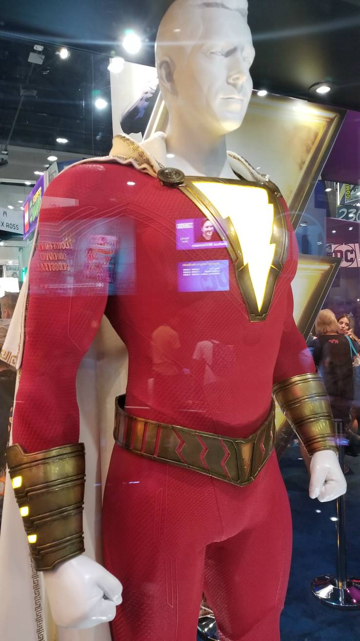 Keren! Intip Full Kostum Para Karakter Aquaman dan Shazam