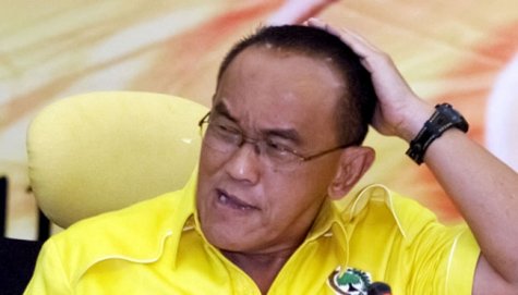 ICAL Jenguk Rusli Zainal di Tahanan KPK (Belum terlambat memberi dukungan KORUPTOR)