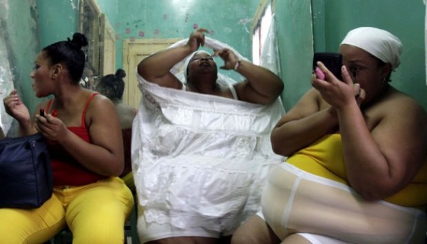 Foto-foto Wanita Gendut Menari... :D