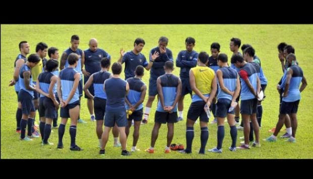 Foto-foto Timnas Bersiap Hadapi Singapura