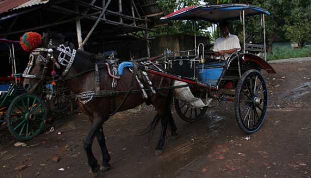 Bengkel Andong ini Bertahan Sejak Zaman Kolonial