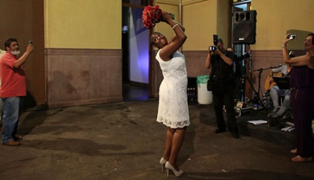 Direstui Pemerintah, 16 Pasangan Sejenis di Brazil Menikah Massal