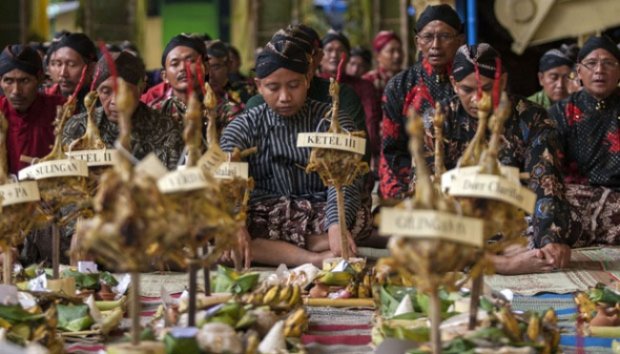 Upacara Cembengan Sebagai Tanda Dimulainya Musim Giling
