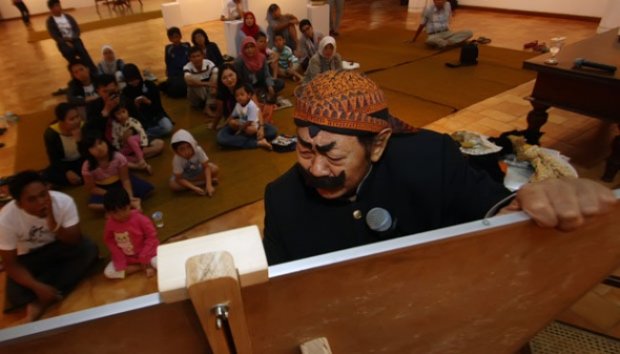 Pak Raden Sosok Pengabdi Anak-anak Sejati