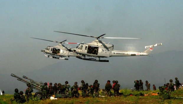 TNI Melakukan Latihan Gabungan 2013 di Situbondo