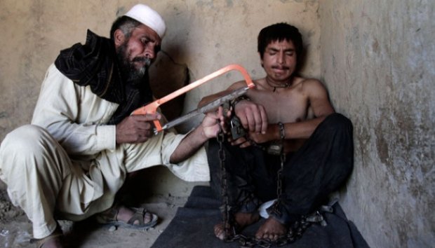 Rehabilitasi Pecandu Narkoba di Afganistan