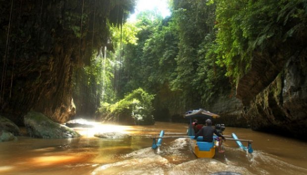 Kini Sungai Green Canyon Tidak Lagi Berwarna Hijau