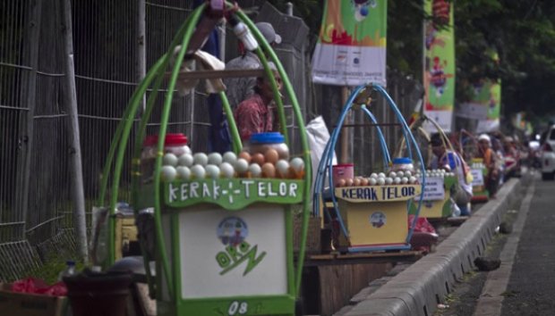 Pedagang Kerak Telor Berharap Tempat Layak di PRJ
