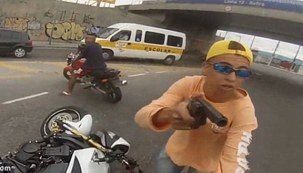 Detik-detik Seorang Pencuri Sepeda Motor Mati Ditembak &#91;+PICT&#93;