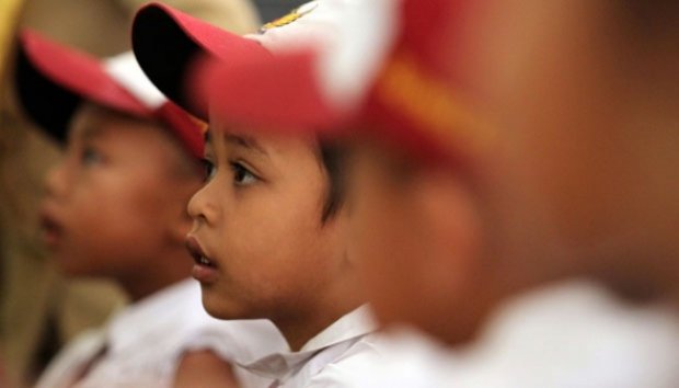 Berbagai Ekspresi Siswa Sekolah Dasar Saat Diimunisasi