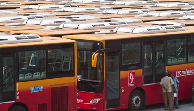 &#91;NEWS&#93; 30 Unit Bus TransJakarta Baru Tiba dari Cina