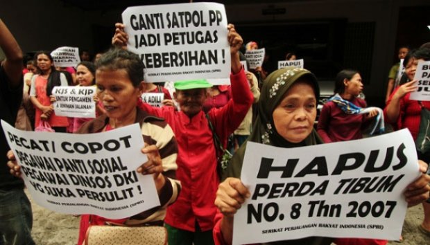 Puluhan Pengamen dan Anak Jalanan Berunjuk Rasa